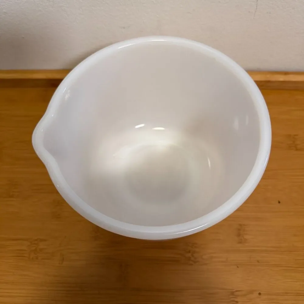 Vintage Glasbake White Milk Glass Mixing Bowl Spout Sunbeam Mixmaster 20CJ USA